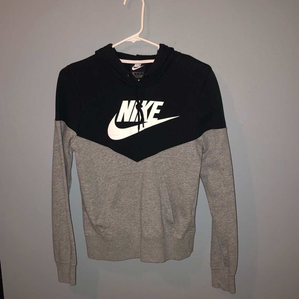 Nike sweater